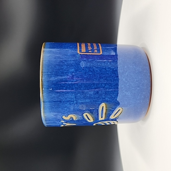 Lefty's Left-handed Coffee Tea Mug - Picture 5 of 7